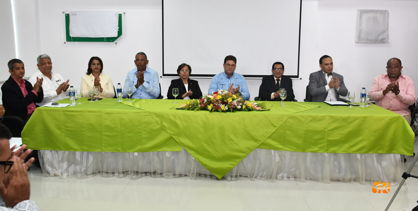 Inauguran en Montecristi salón Francisco Antonio Pérez "Don Quique" 5 Coopsano Salon Quique Perez Monteristi 2
